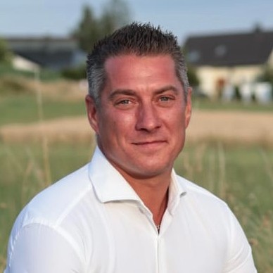 DANIEL KINLOCK