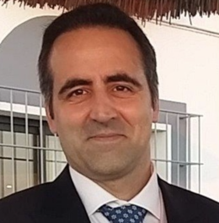 JUAN MOLINA