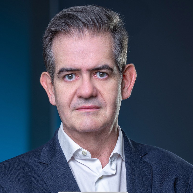 SANTIAGO �LVAREZ DE CIENFUEGOS